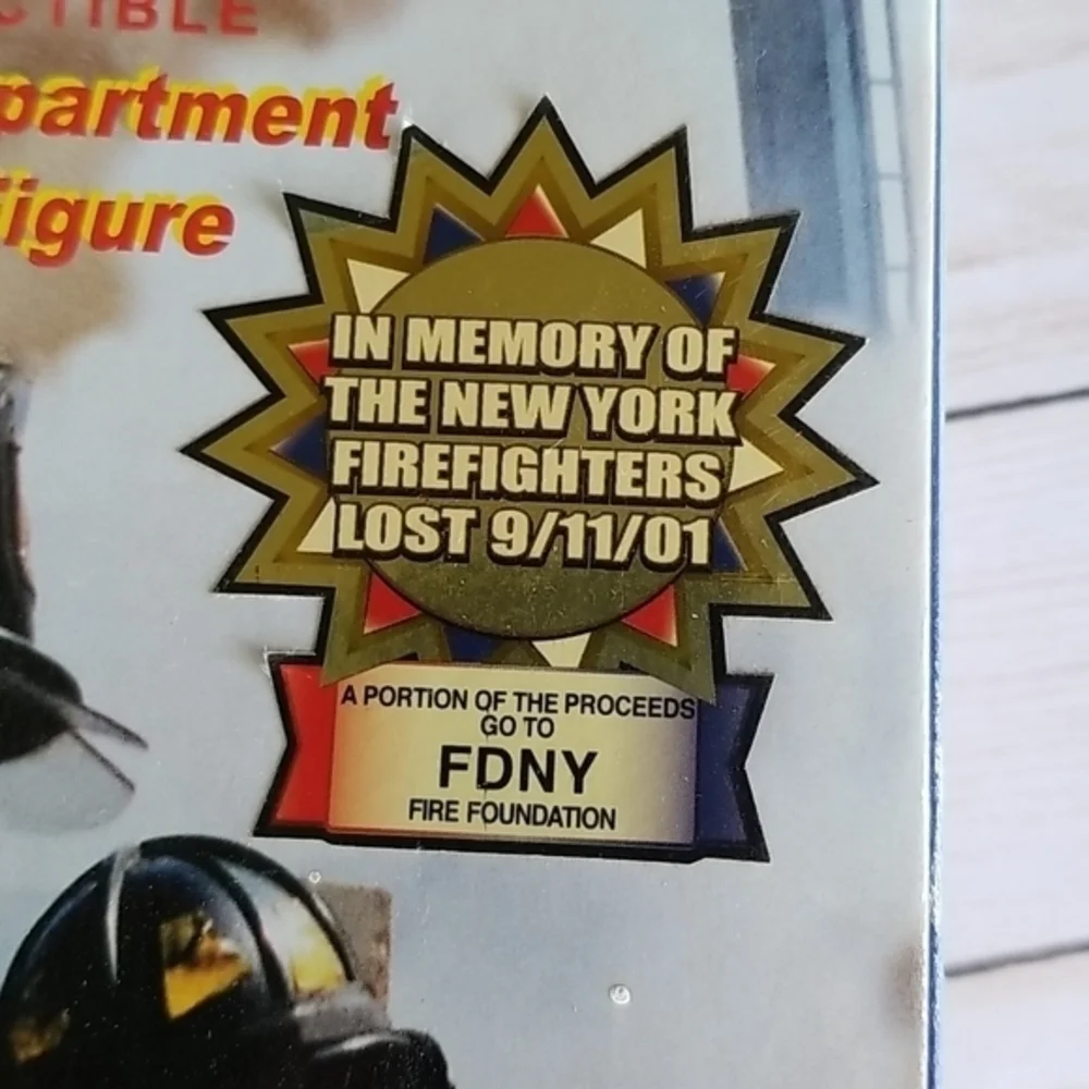 New York 9/11 firefighter action‎ figure